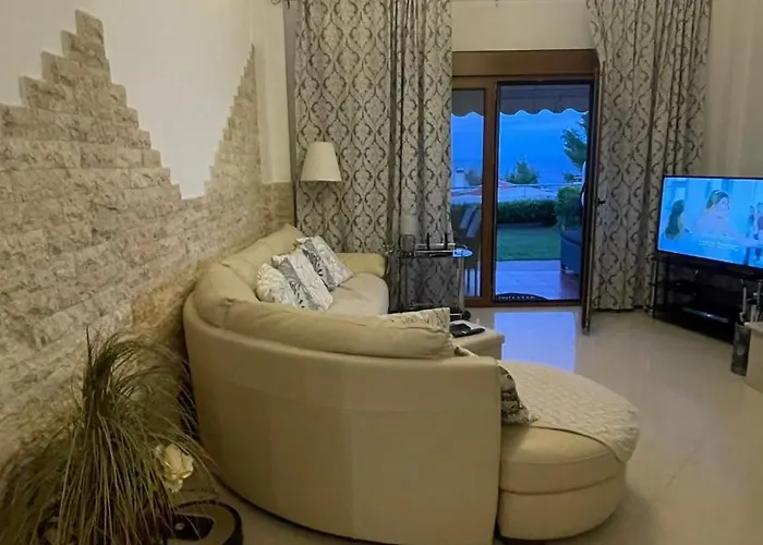 Case de vacanță Lena's House