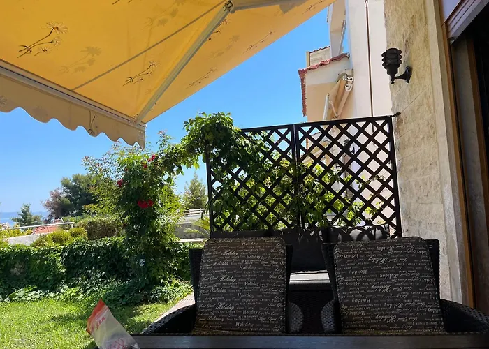 Lena's House Case de vacanță Kriopigi