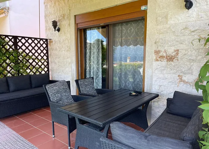 Lena's House Tatil Evi